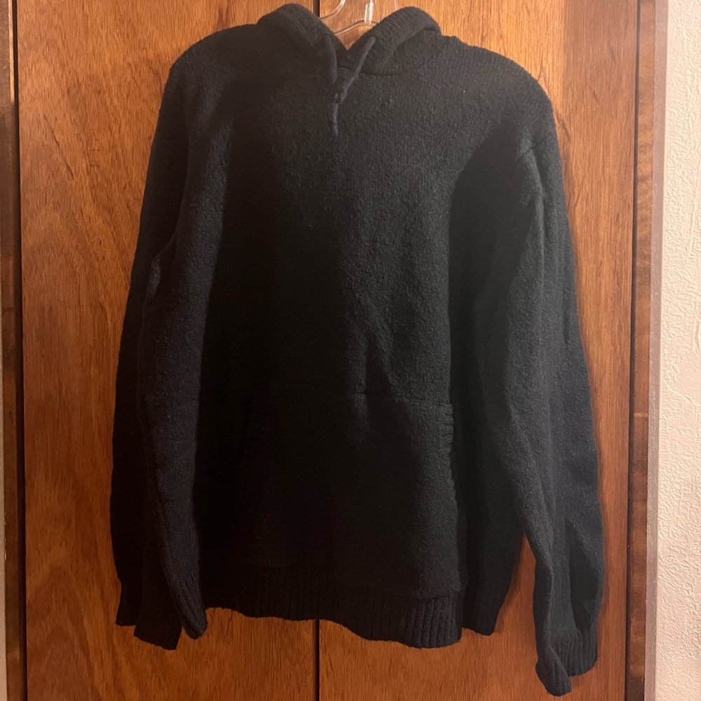 Pullover hooded sweater